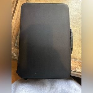 Diamond Dot Art Case